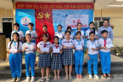 Tết Ấm Áp, Xuân Yêu Thương