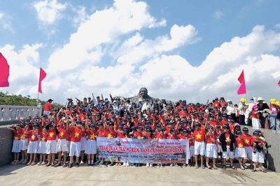 HÀNH TRÌNH VỀ ĐỊA CHỈ ĐỎ