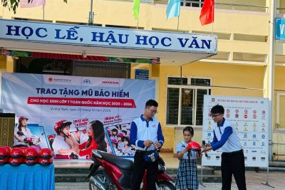 Trao Tặng Mũ Bảo Hiểm Cho Học Sinh Lớp 1 Năm Học 2025 – 2026